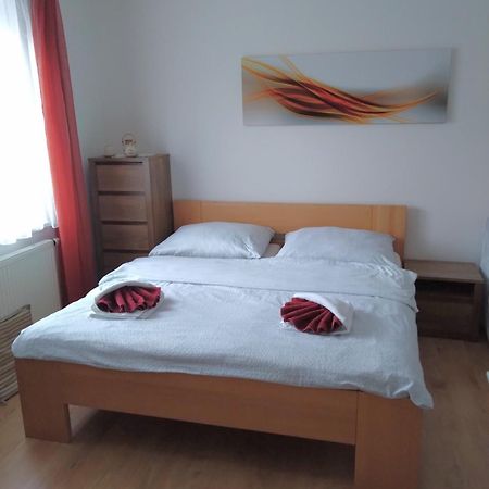 Bile Domky Apartman Lednice Kültér fotó