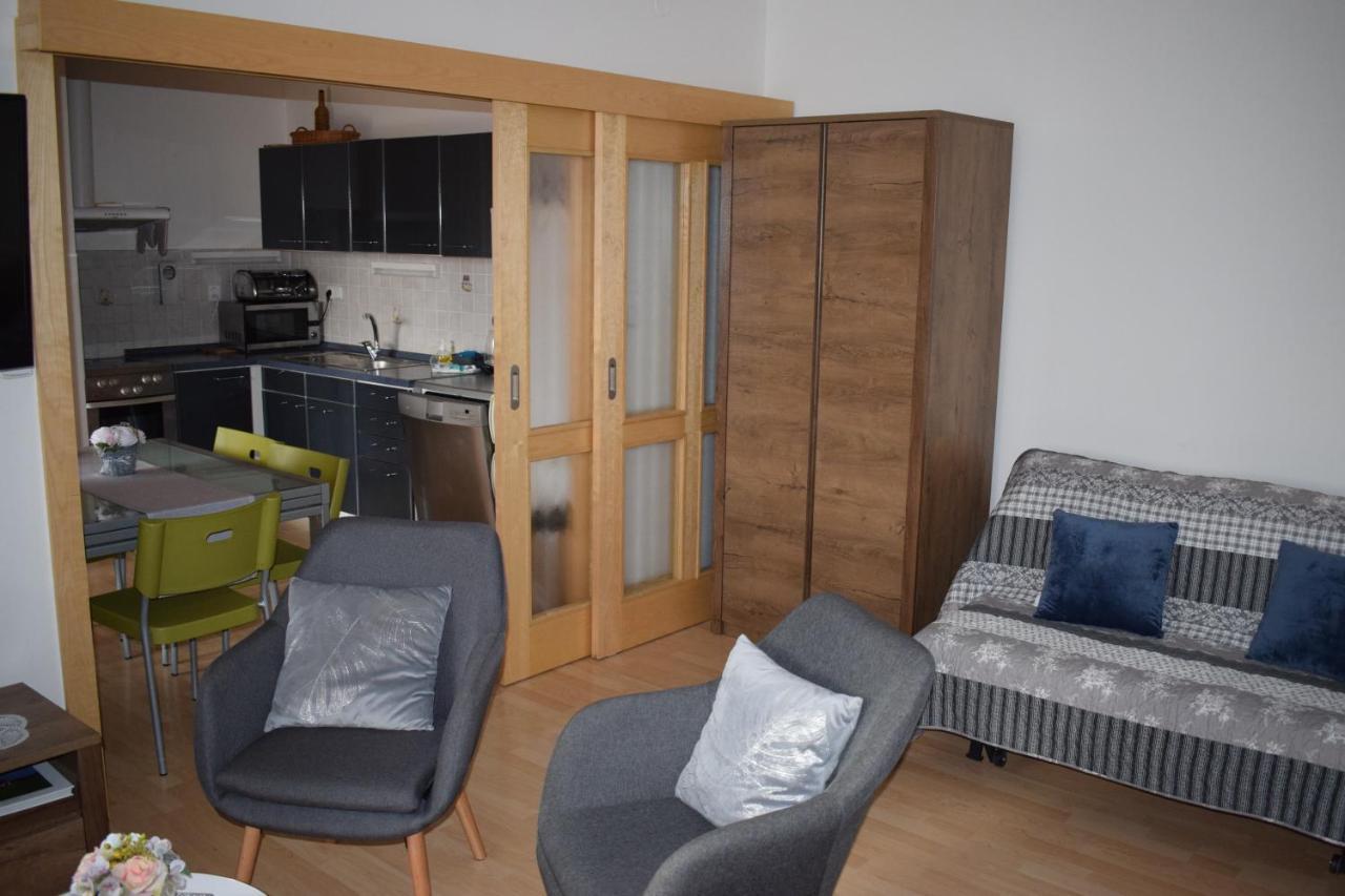 Bile Domky Apartman Lednice Kültér fotó