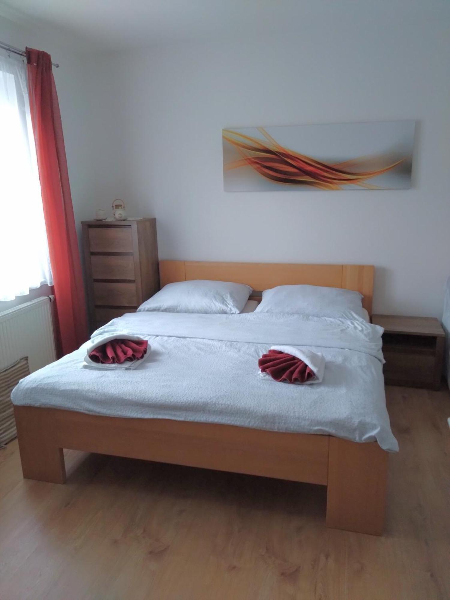 Bile Domky Apartman Lednice Kültér fotó