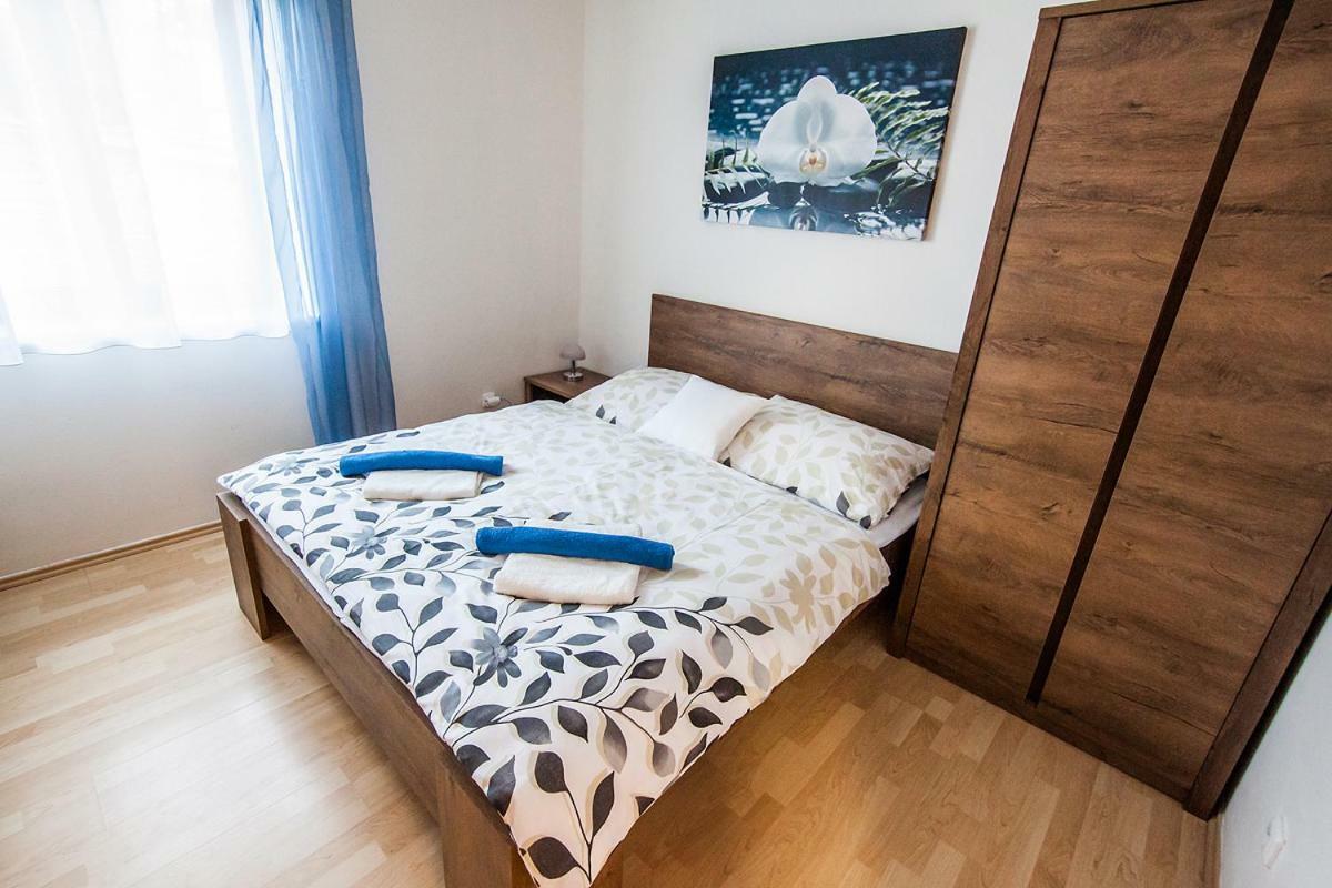 Bile Domky Apartman Lednice Kültér fotó