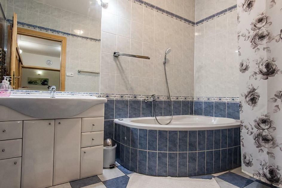 Bile Domky Apartman Lednice Kültér fotó